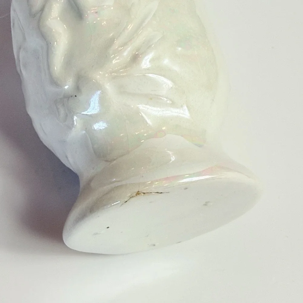 Vintage White Lusterware Cherub Mantle Vase Pair Mid Century Cherubs Set 2
